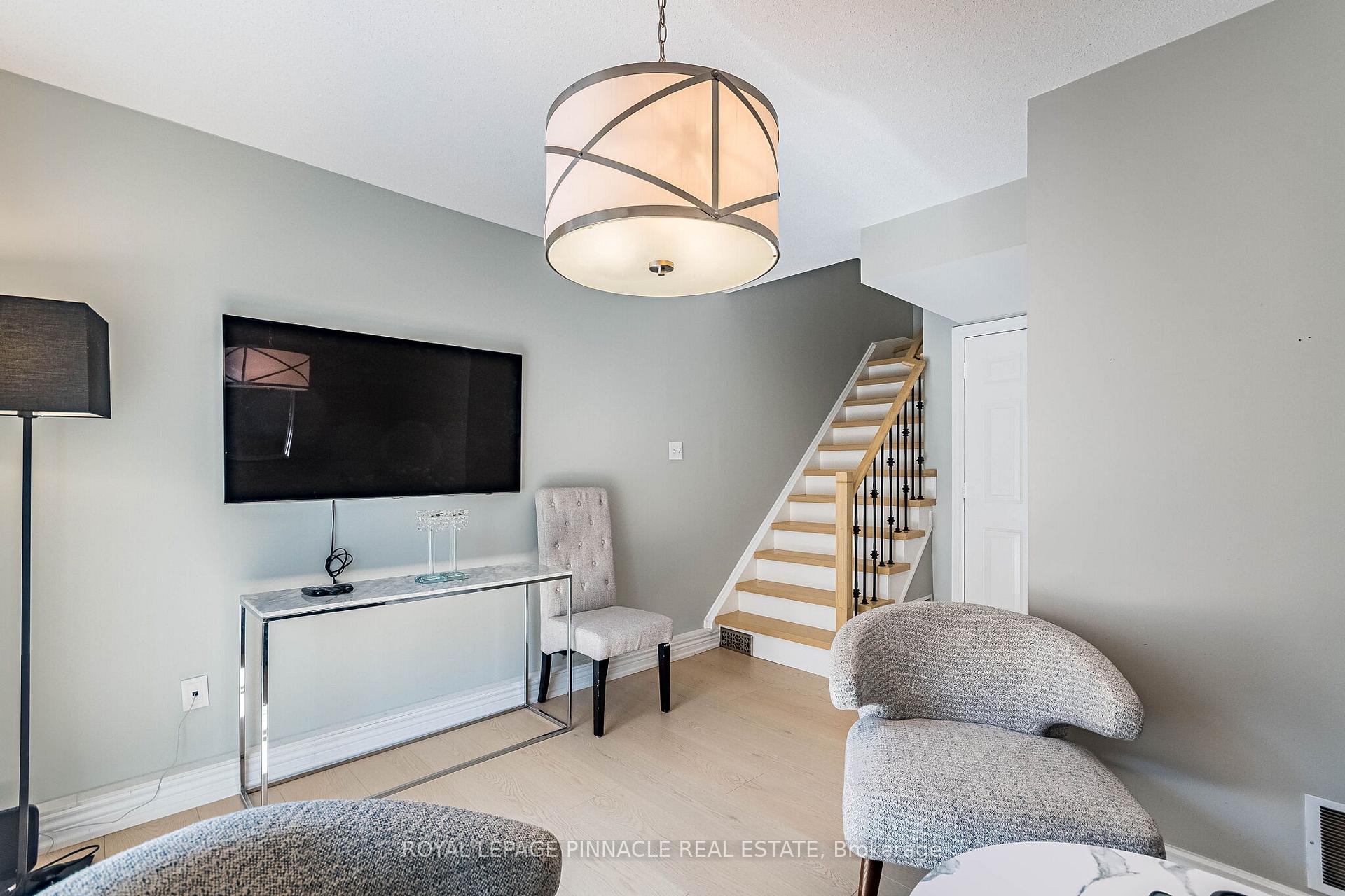 Photo 43 of Unit 4, 3480 Upper Middle Road, Burlington, Palmer — HOMEH
