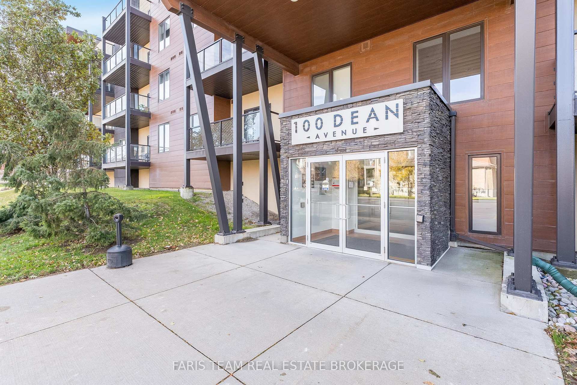 Photo 3 of Unit 207, 100 Dean Avenue, Barrie, Painswick South — HOMEH