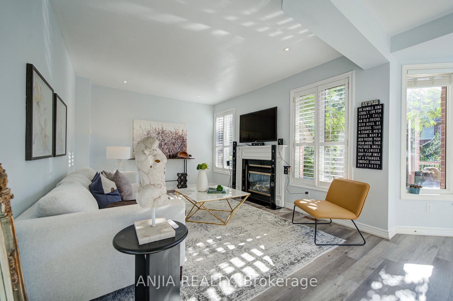 Photo 10 of 16 Forest Manor Place, Markham, Wismer — HOMEH