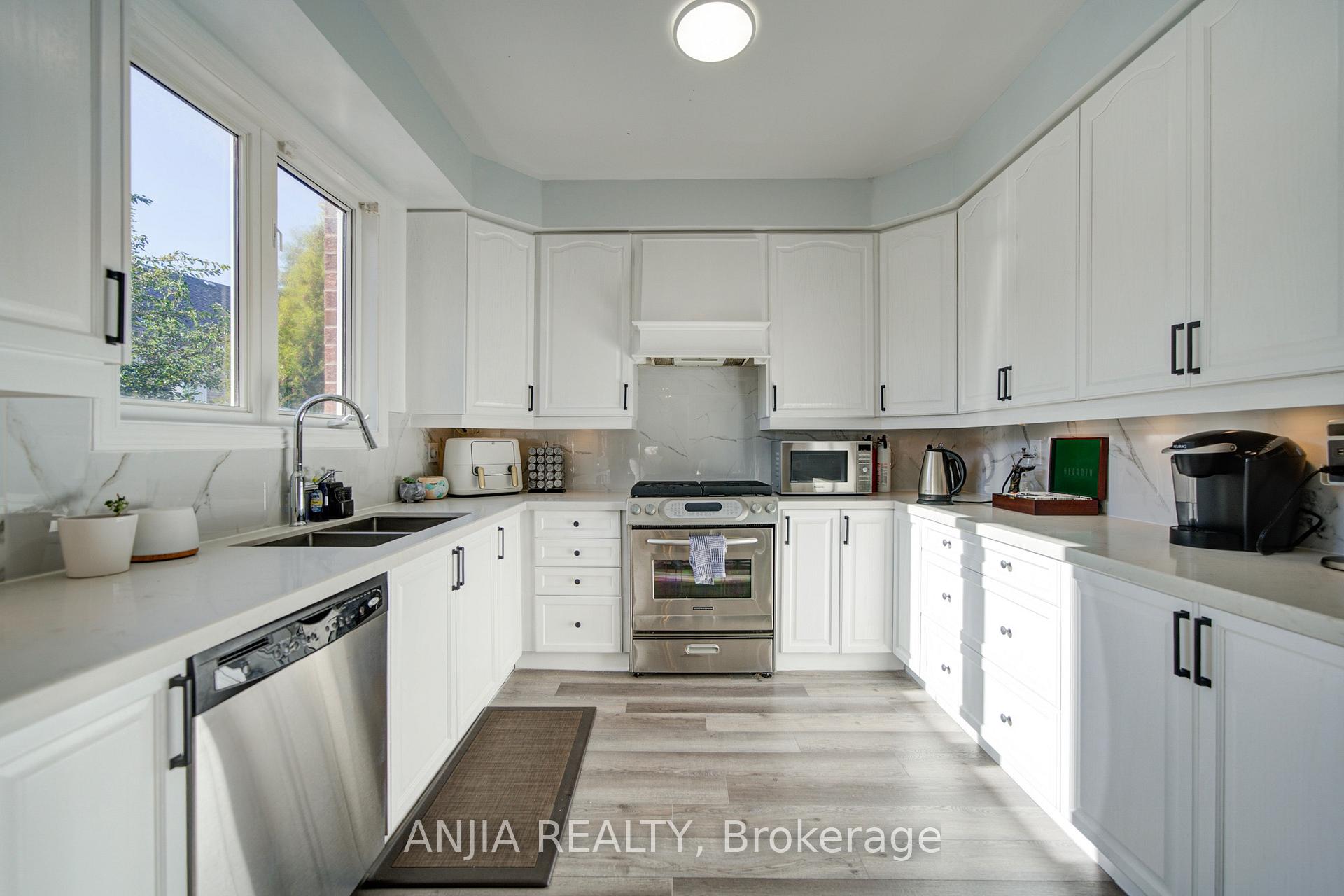 Photo 16 of 16 Forest Manor Place, Markham, Wismer — HOMEH