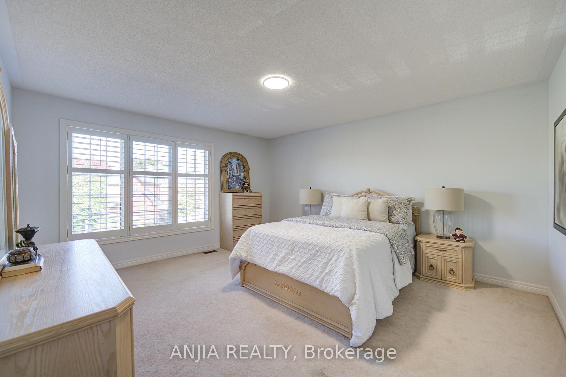 Photo 34 of 16 Forest Manor Place, Markham, Wismer — HOMEH
