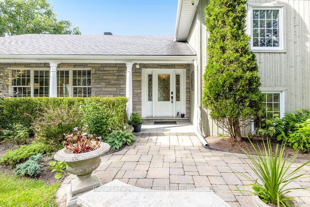 Photo 5 of 2 Mills Circle, Springwater, Midhurst — HOMEH