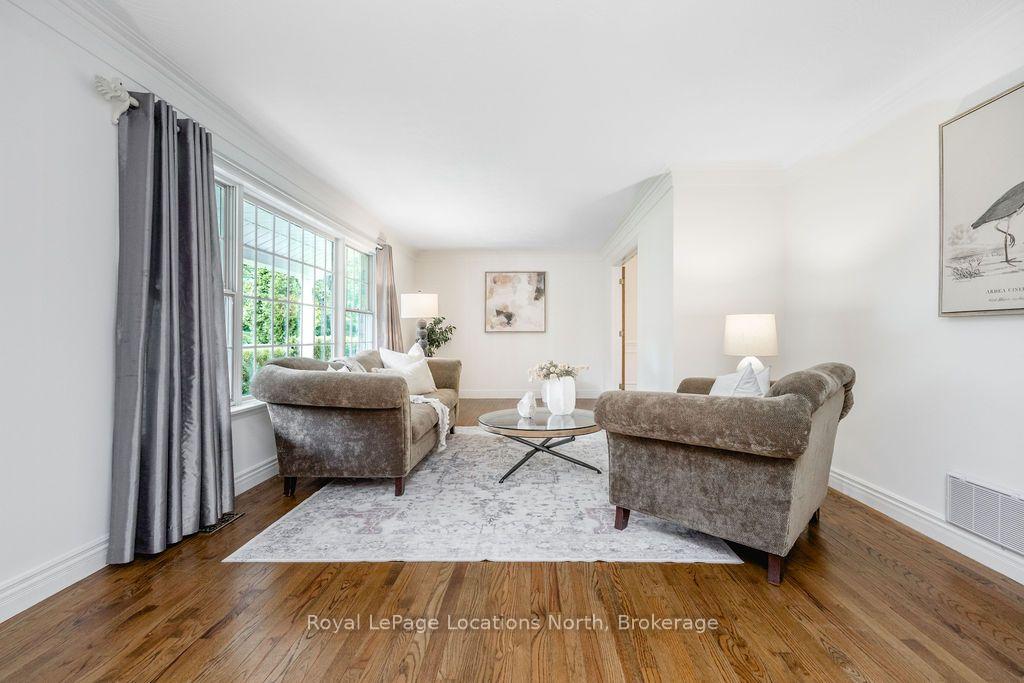 Photo 17 of 2 Mills Circle, Springwater, Midhurst — HOMEH
