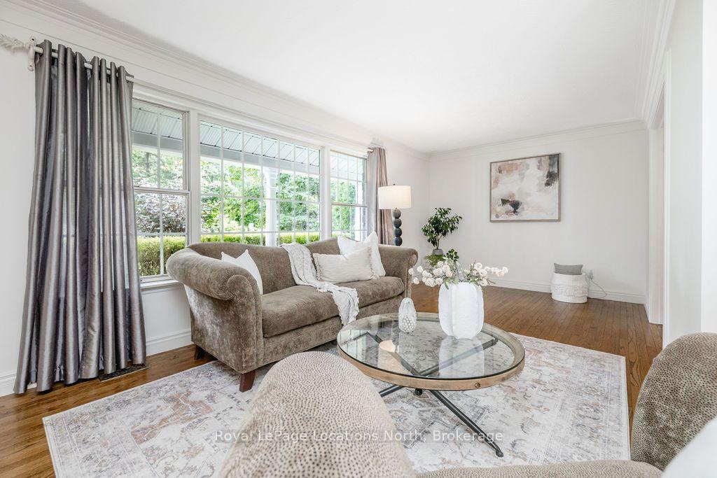 Photo 18 of 2 Mills Circle, Springwater, Midhurst — HOMEH