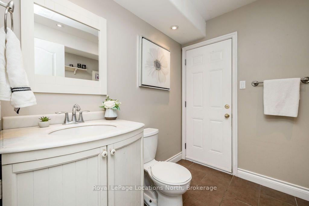 Photo 35 of 2 Mills Circle, Springwater, Midhurst — HOMEH