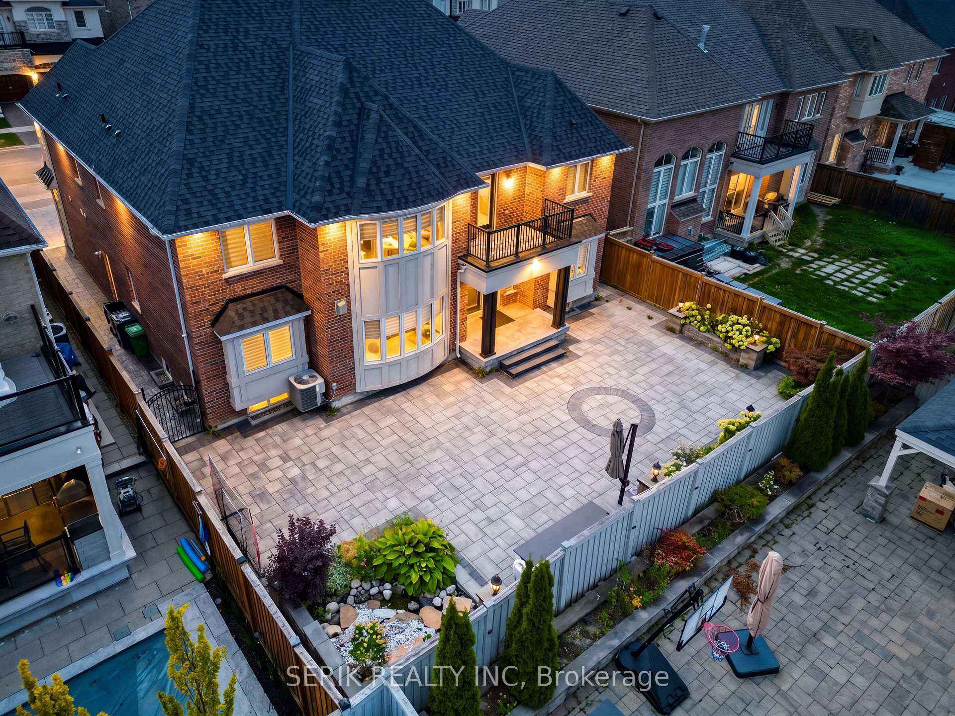 Photo 4 of 64 Burlwood Road, Brampton, Vales of Castlemore — HOMEH