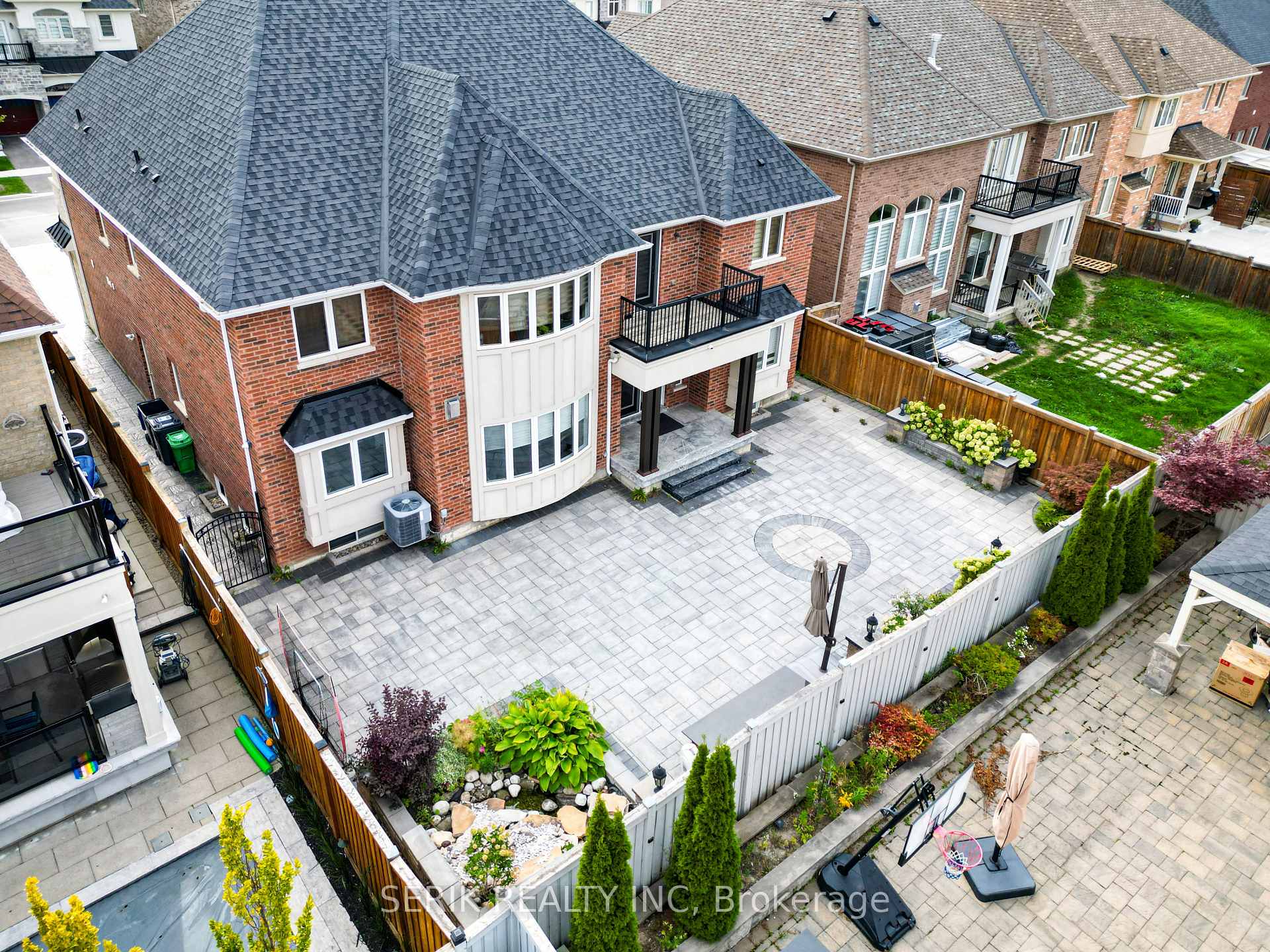 Photo 7 of 64 Burlwood Road, Brampton, Vales of Castlemore — HOMEH