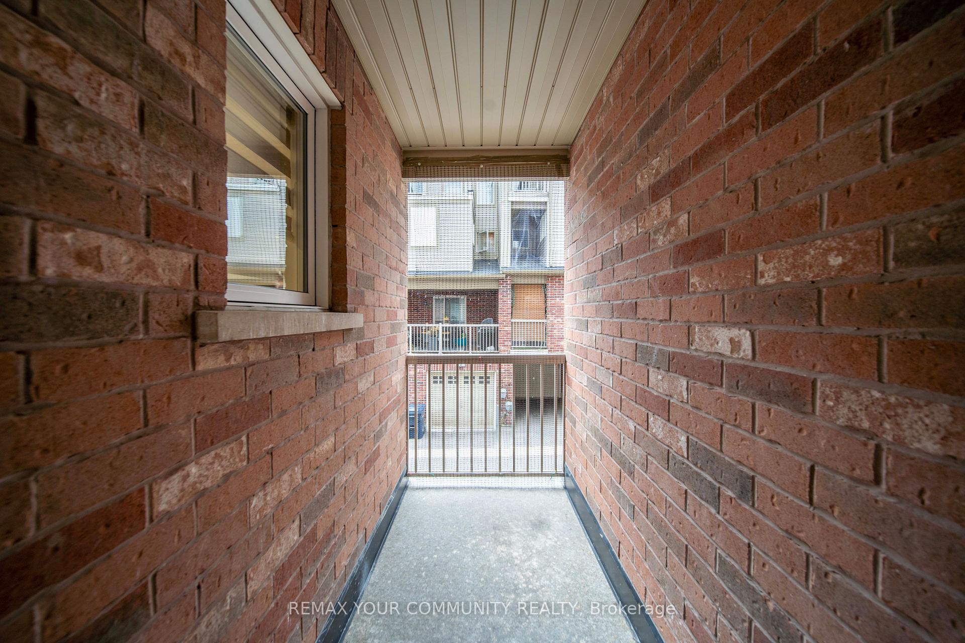 Photo 16 of 26 Ted Wray Circle, North York, Downsview-Roding-CFB — HOMEH