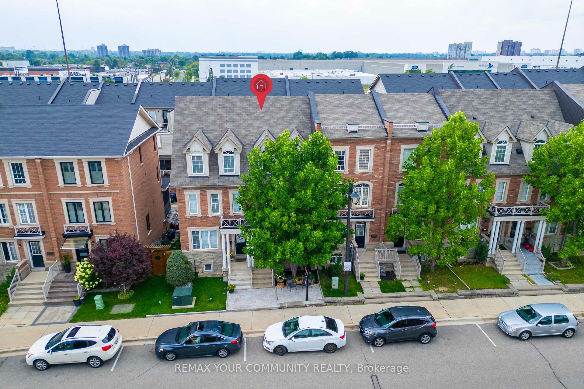 Photo 39 of 26 Ted Wray Circle, North York, Downsview-Roding-CFB — HOMEH