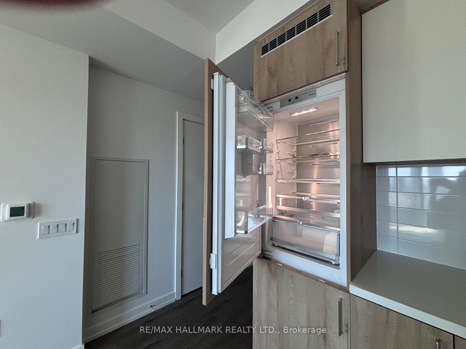 Photo 11 of Unit 2104, 21 Meadowdale Road, Vaughan, Vaughan Corporate Centre — HOMEH