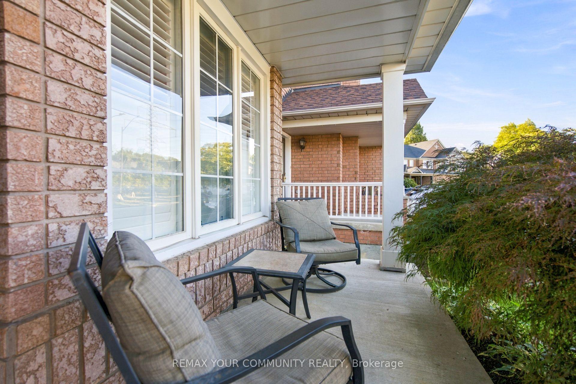 Photo 3 of 1632 Samuelson Circle, Mississauga, Meadowvale Village — HOMEH