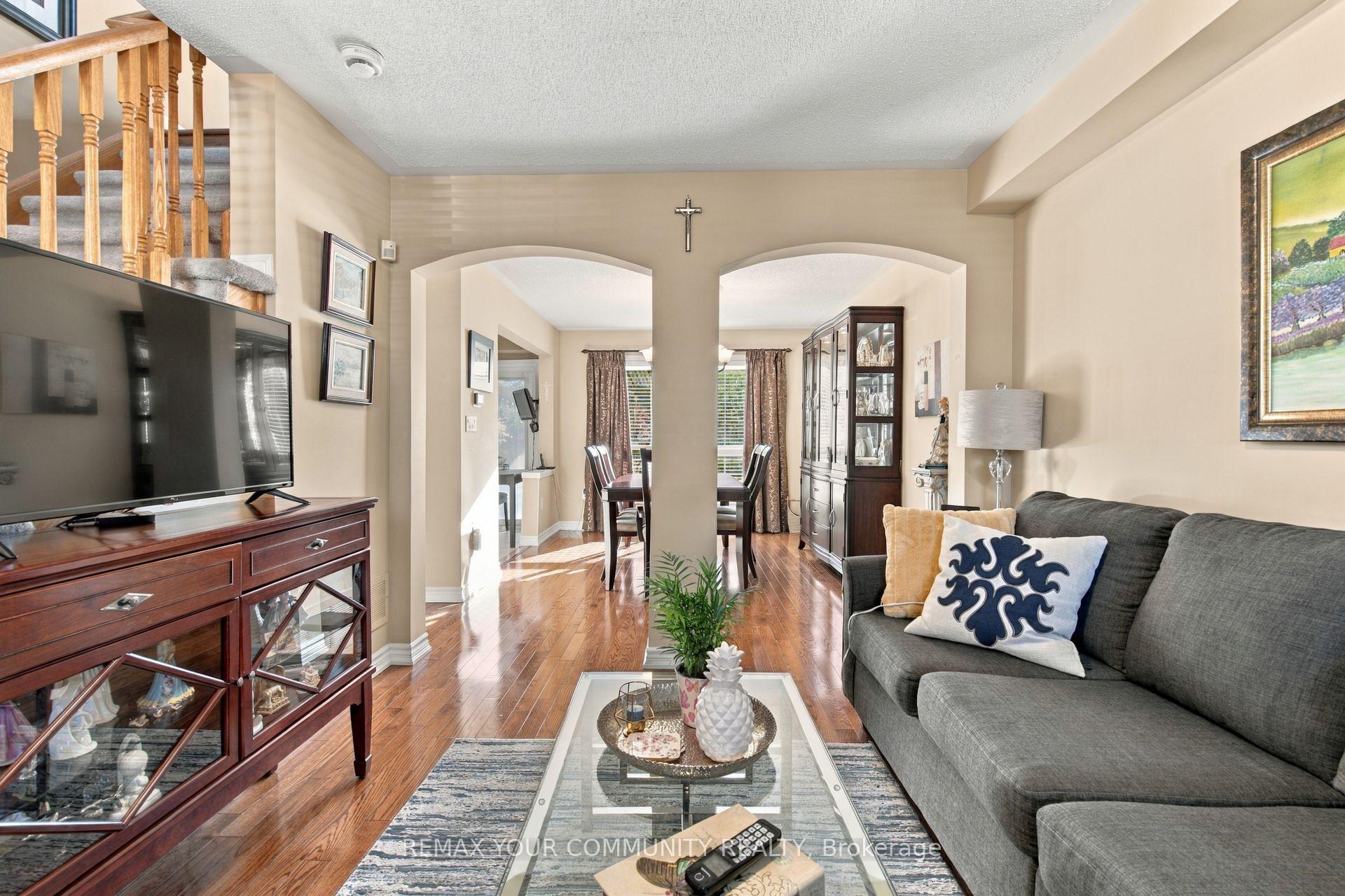 Photo 6 of 1632 Samuelson Circle, Mississauga, Meadowvale Village — HOMEH