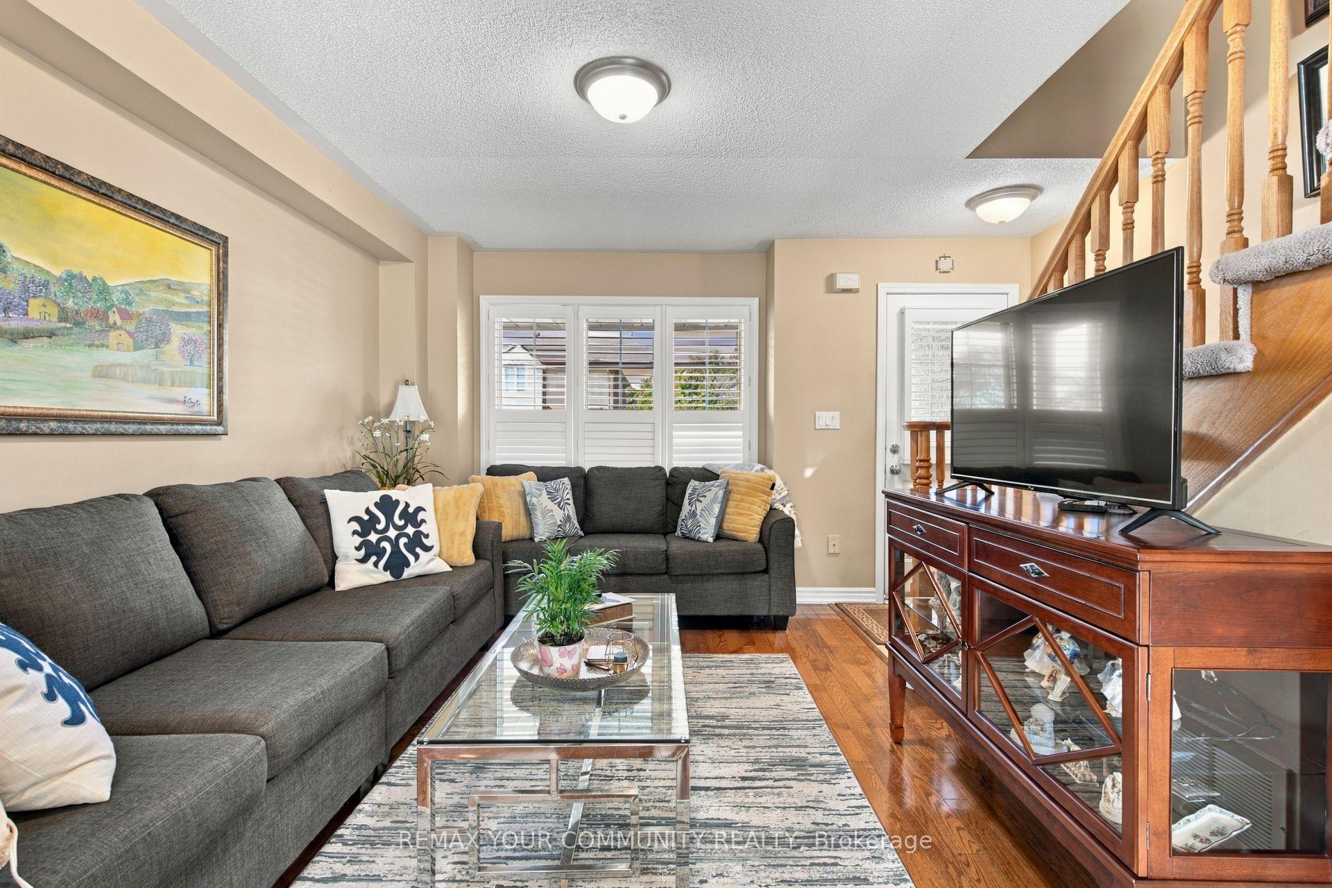 Photo 8 of 1632 Samuelson Circle, Mississauga, Meadowvale Village — HOMEH