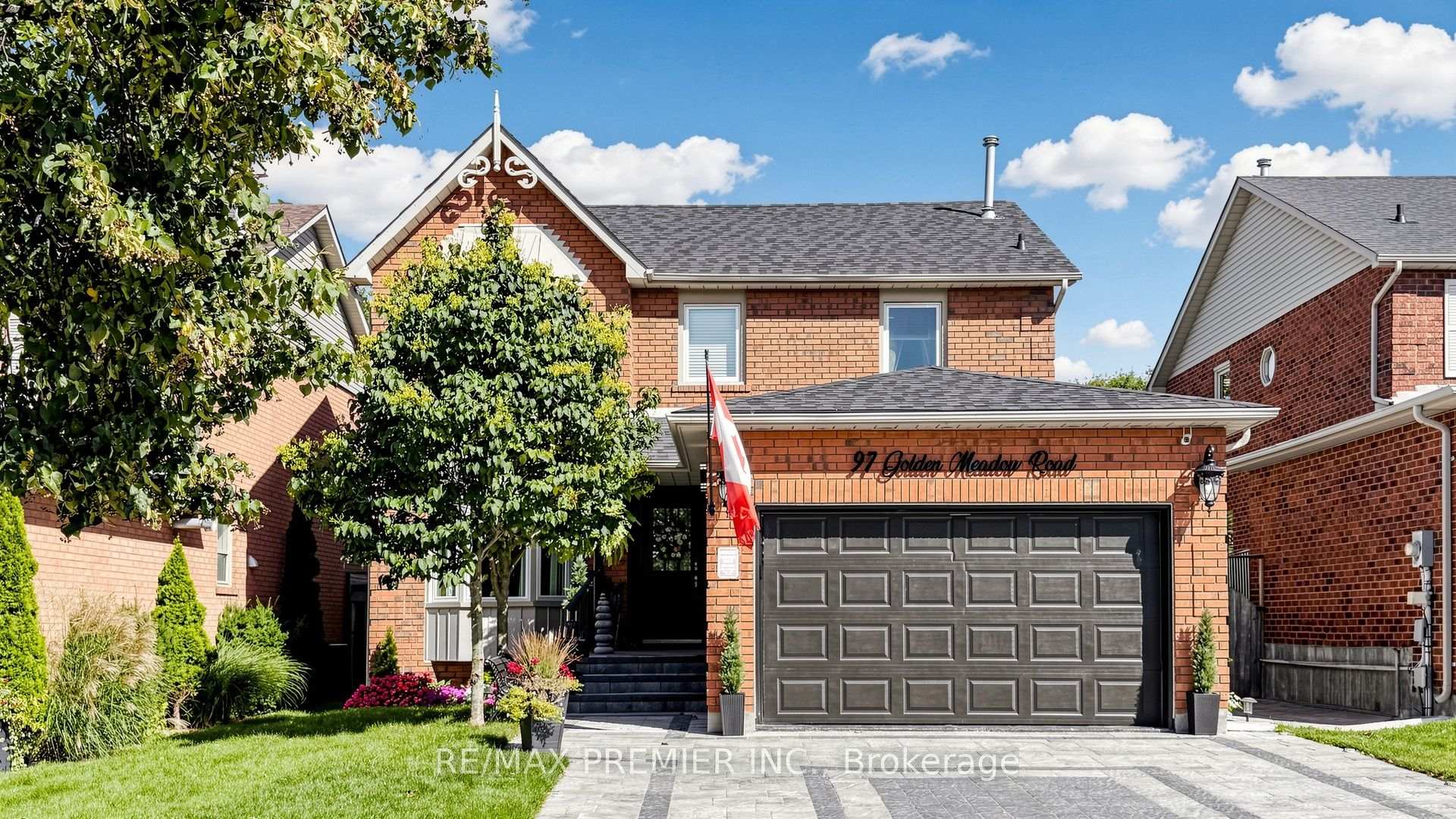 Photo 4 of 97 Golden Meadow Road, Barrie, Bayshore — HOMEH