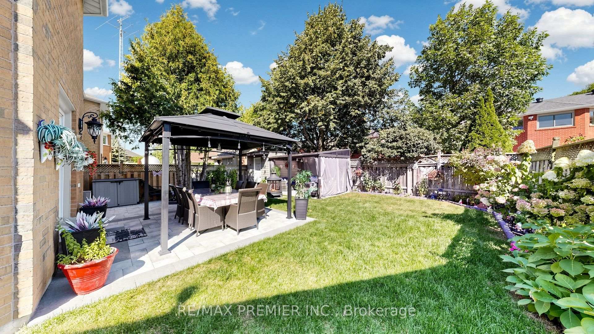 Photo 9 of 97 Golden Meadow Road, Barrie, Bayshore — HOMEH
