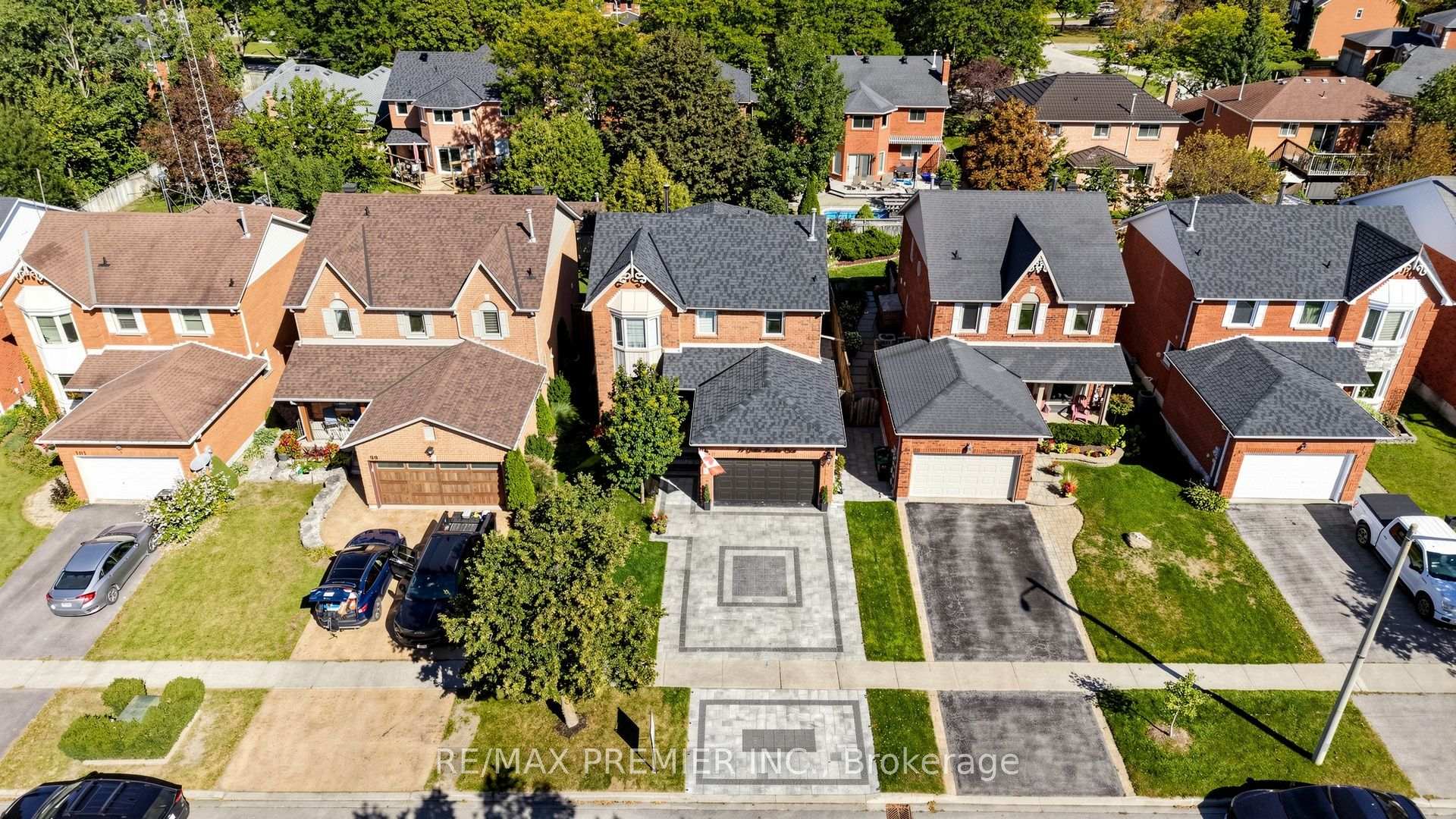 Photo 13 of 97 Golden Meadow Road, Barrie, Bayshore — HOMEH