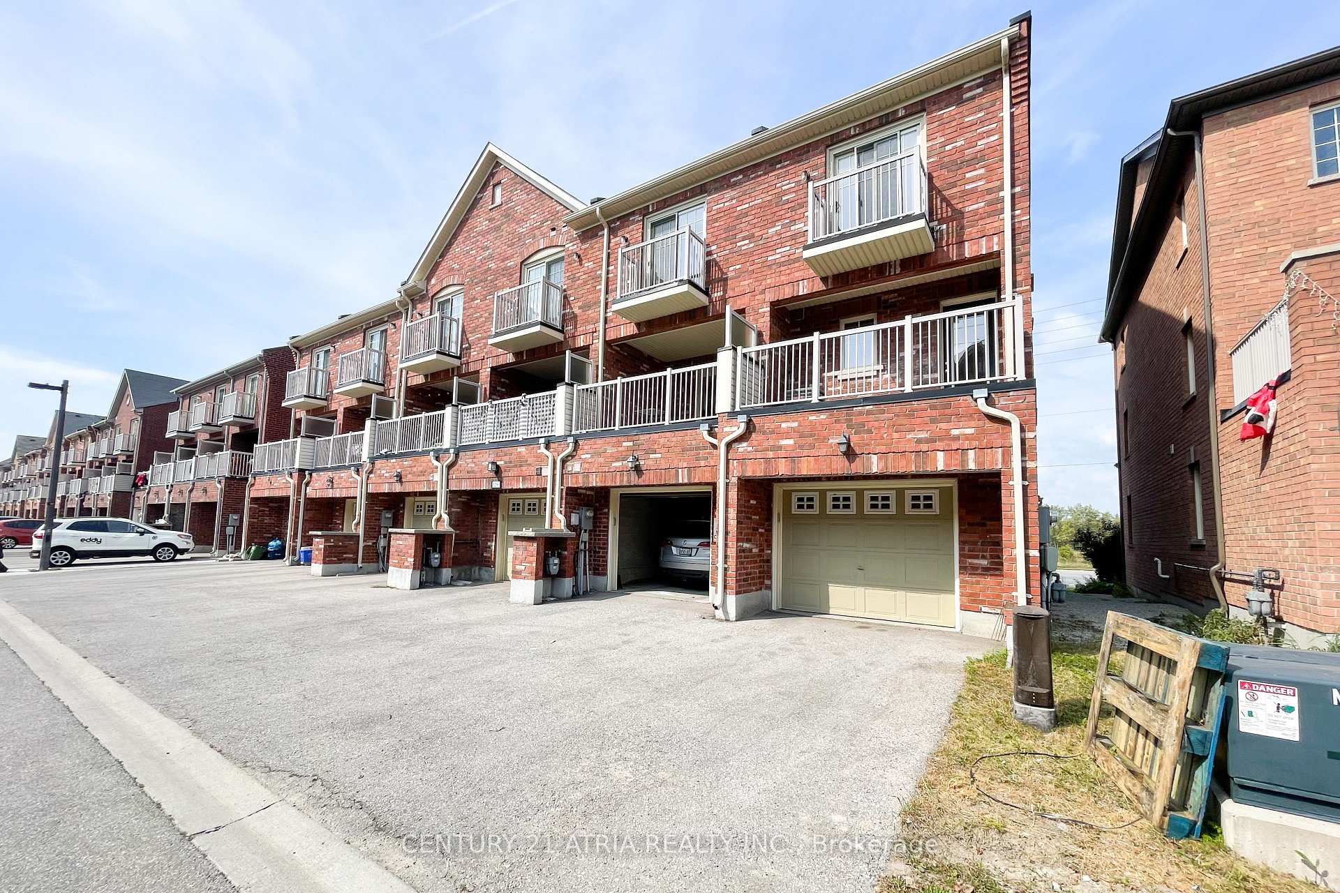 Photo of 5295 Major Mackenzie Drive E