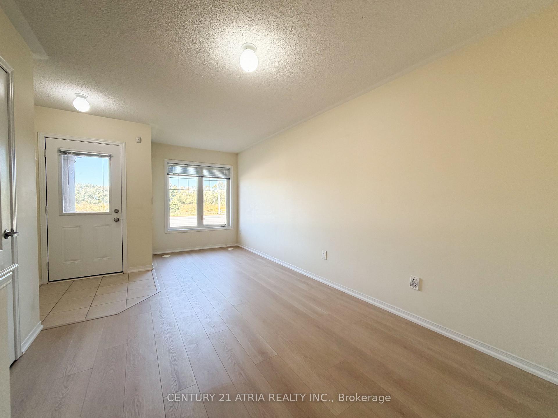 Photo 2 of 5295 Major Mackenzie Drive E, Markham, Berczy — HOMEH
