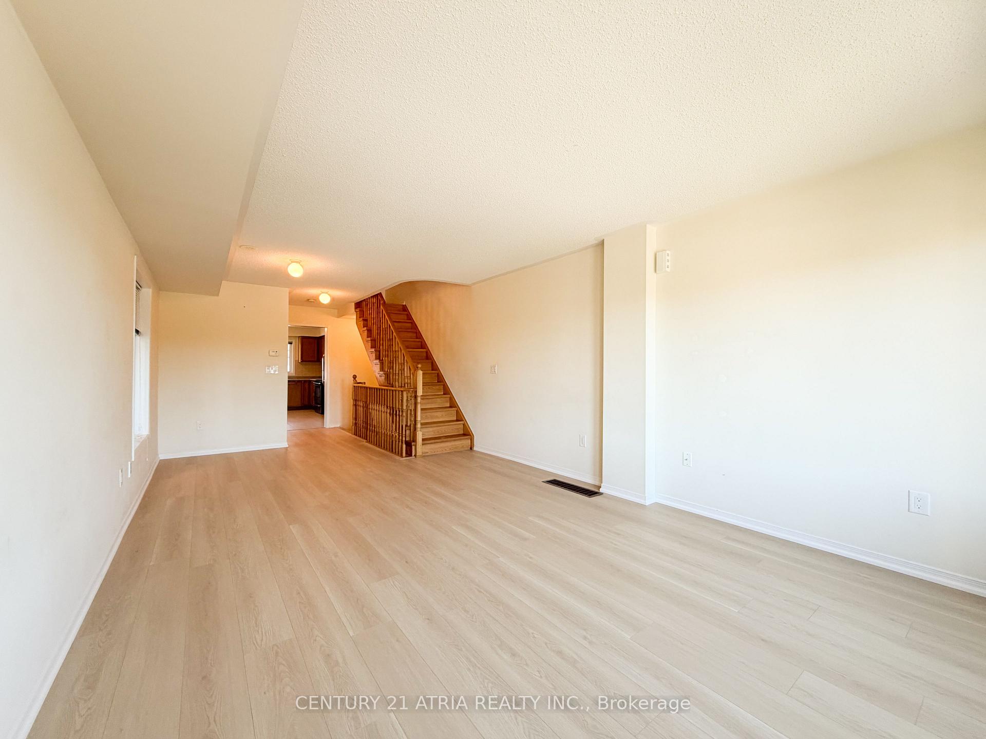 Photo 7 of 5295 Major Mackenzie Drive E, Markham, Berczy — HOMEH