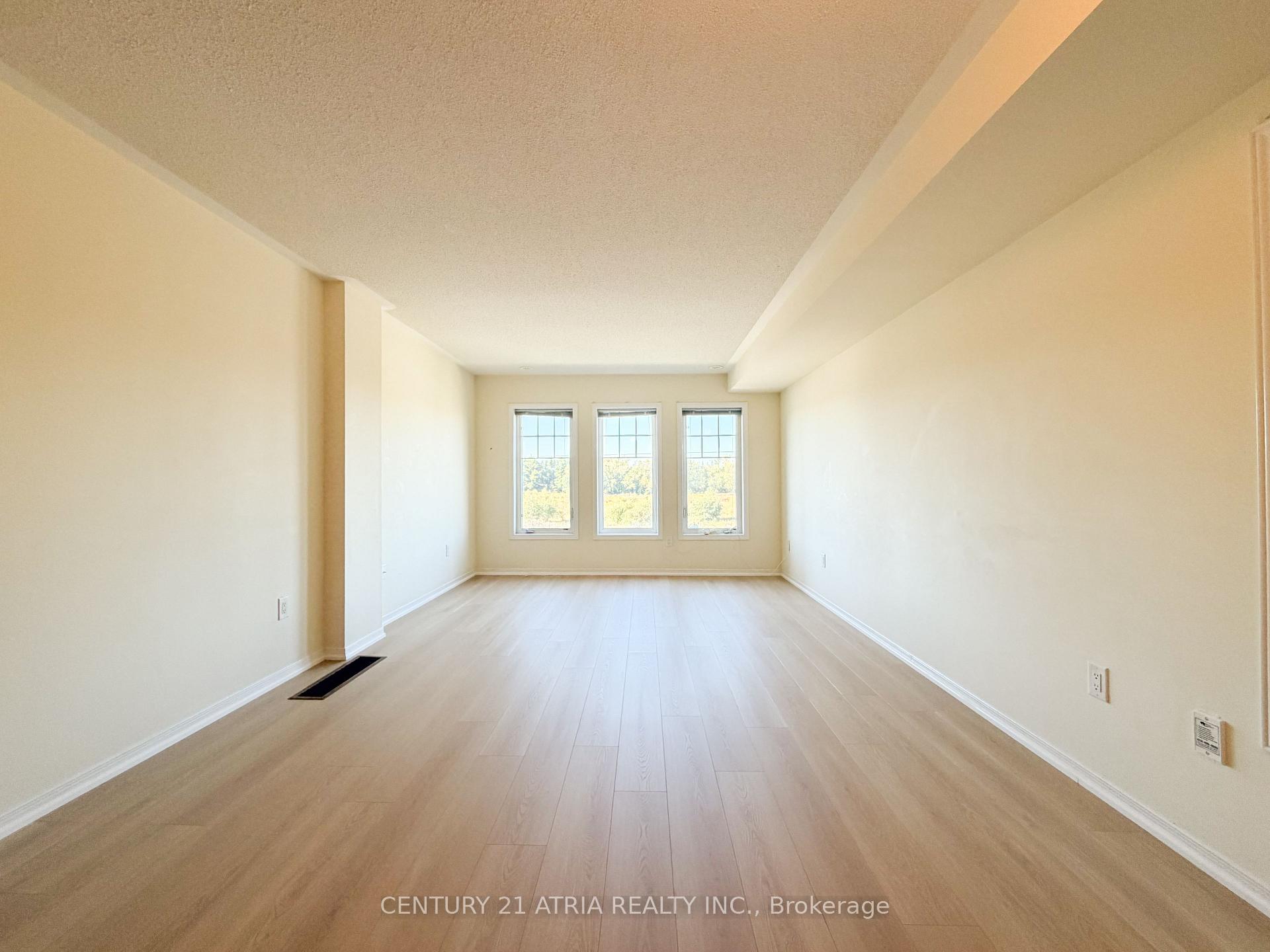 Photo 6 of 5295 Major Mackenzie Drive E, Markham, Berczy — HOMEH