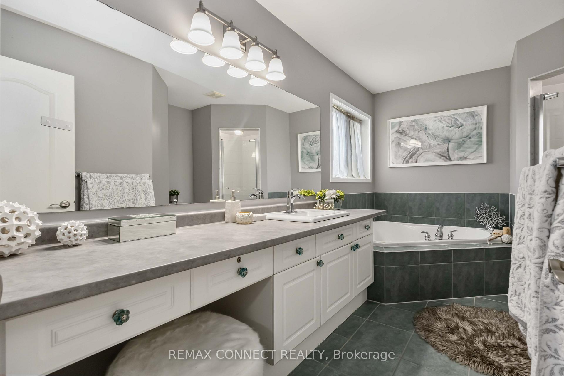 Photo 20 of 72 Warwick Avenue, Ajax, South East — HOMEH