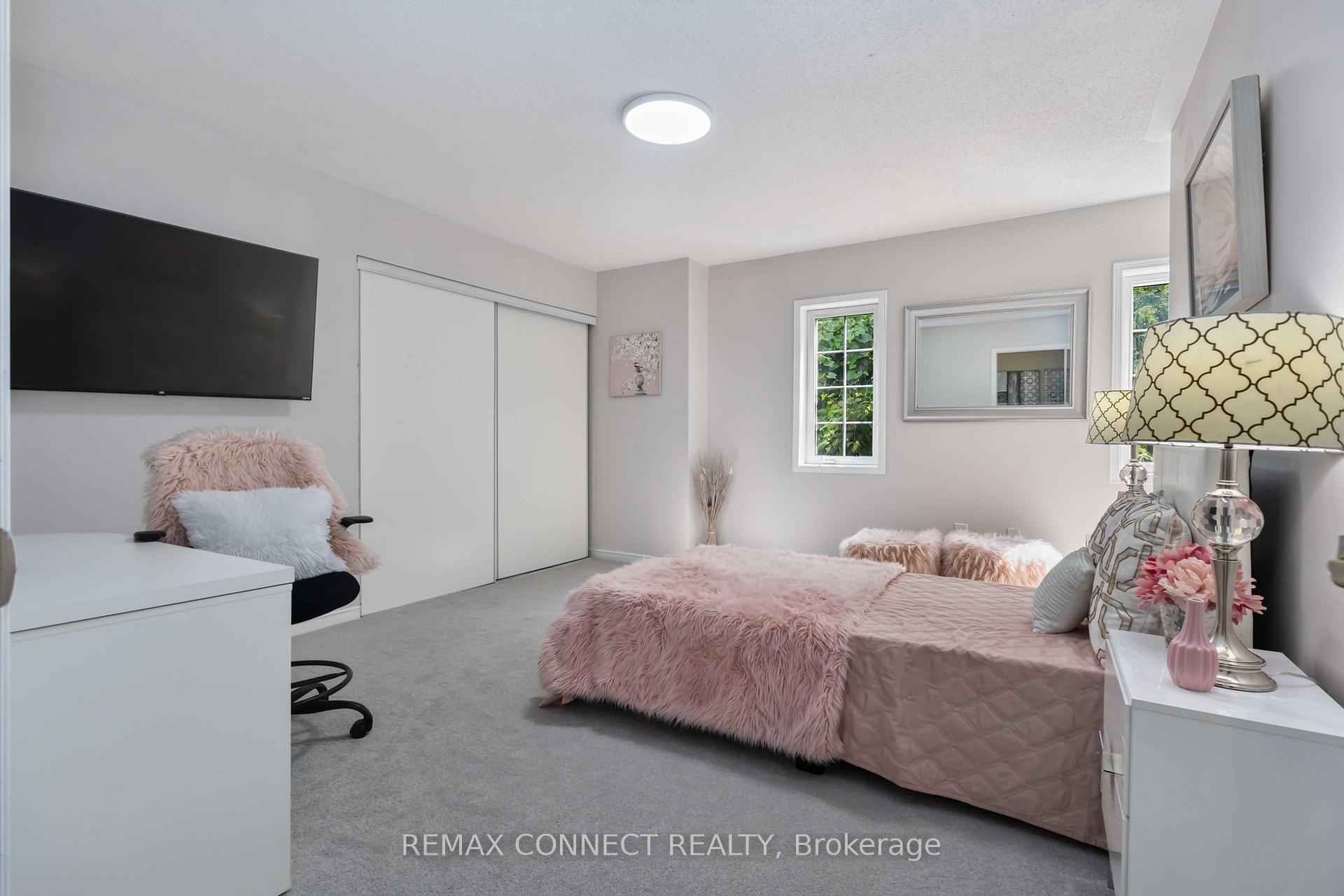 Photo 25 of 72 Warwick Avenue, Ajax, South East — HOMEH