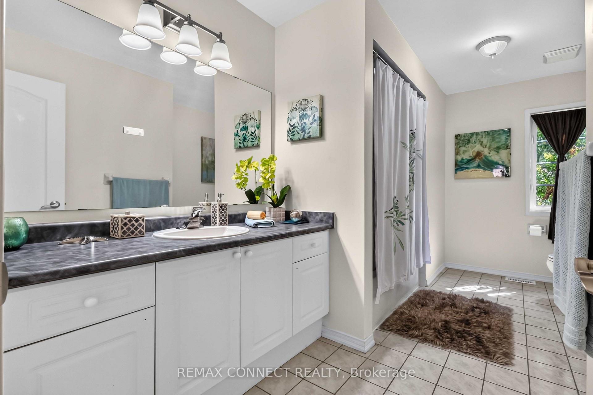 Photo 27 of 72 Warwick Avenue, Ajax, South East — HOMEH