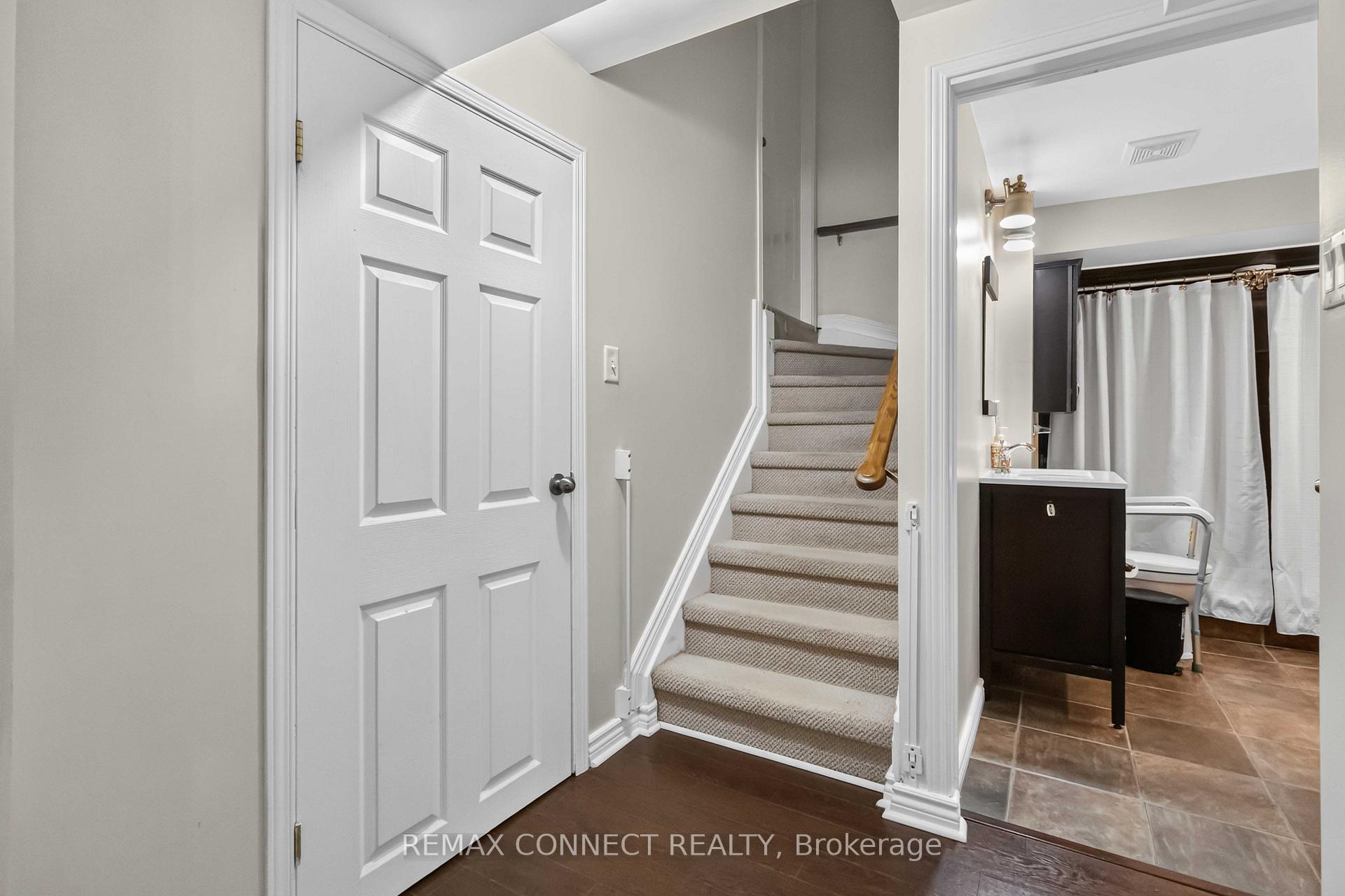 Photo 28 of 72 Warwick Avenue, Ajax, South East — HOMEH