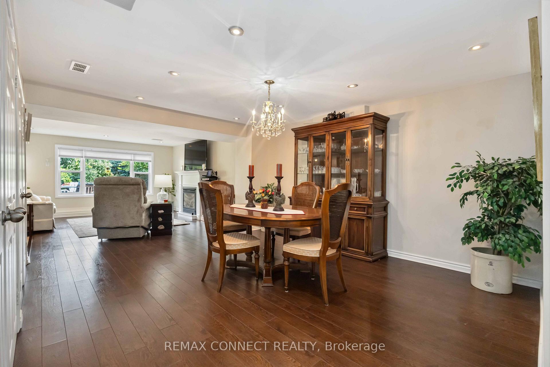 Photo 31 of 72 Warwick Avenue, Ajax, South East — HOMEH