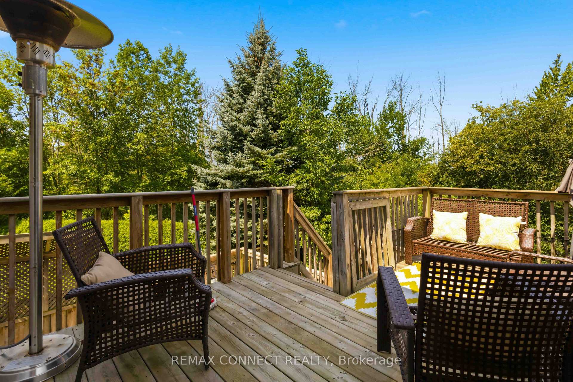 Photo 38 of 72 Warwick Avenue, Ajax, South East — HOMEH