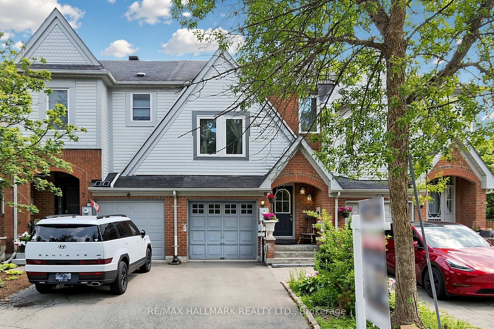 Photo 2 of 5 Evelyn Buck Lane, Aurora, Bayview Wellington — HOMEH