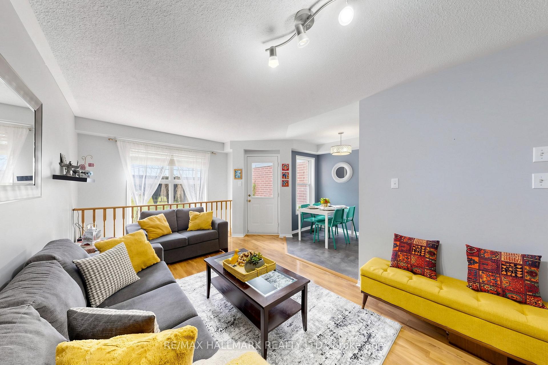 Photo 13 of 5 Evelyn Buck Lane, Aurora, Bayview Wellington — HOMEH