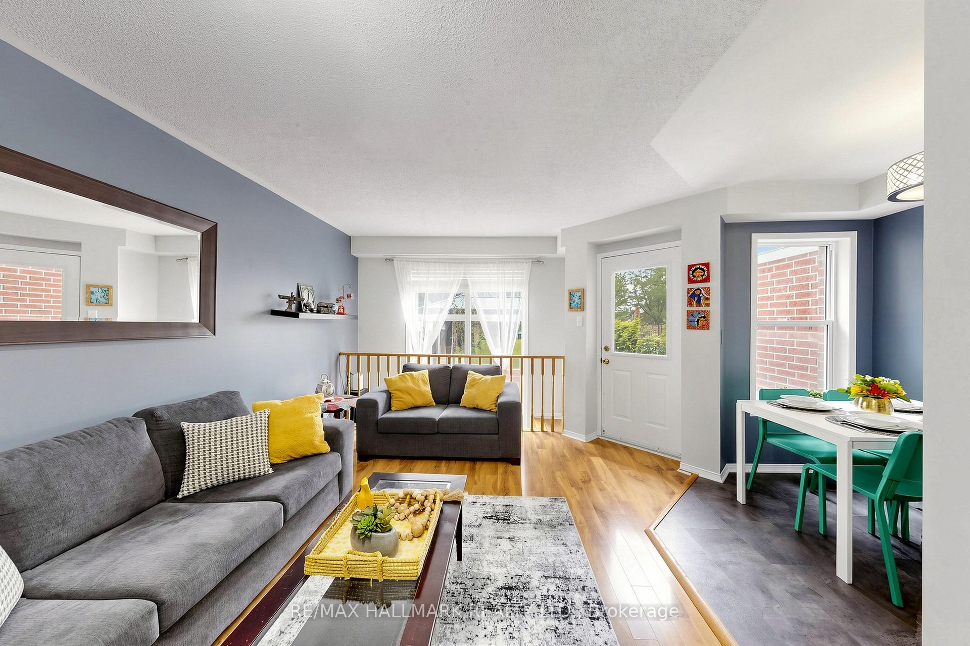 Photo 14 of 5 Evelyn Buck Lane, Aurora, Bayview Wellington — HOMEH