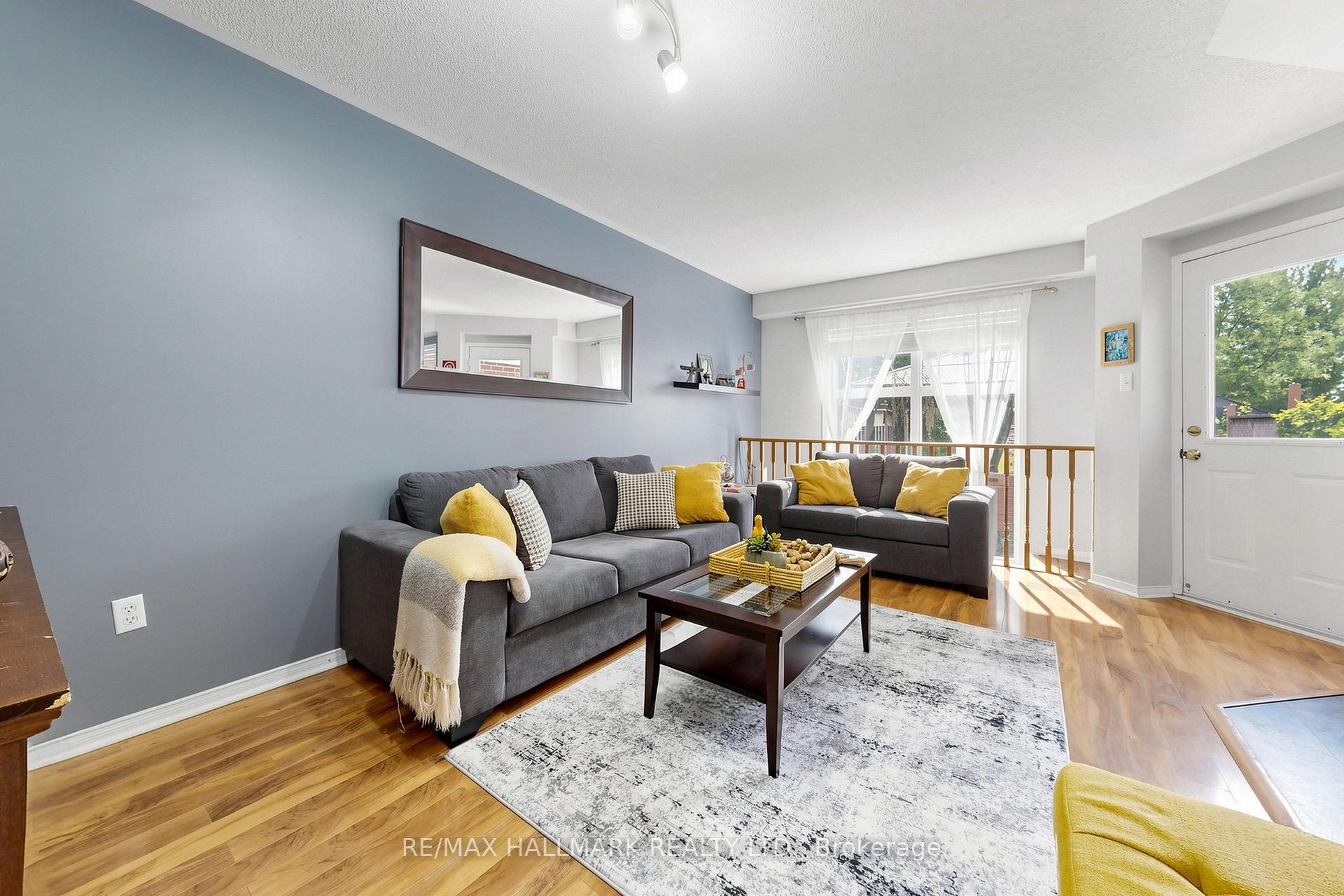 Photo 15 of 5 Evelyn Buck Lane, Aurora, Bayview Wellington — HOMEH