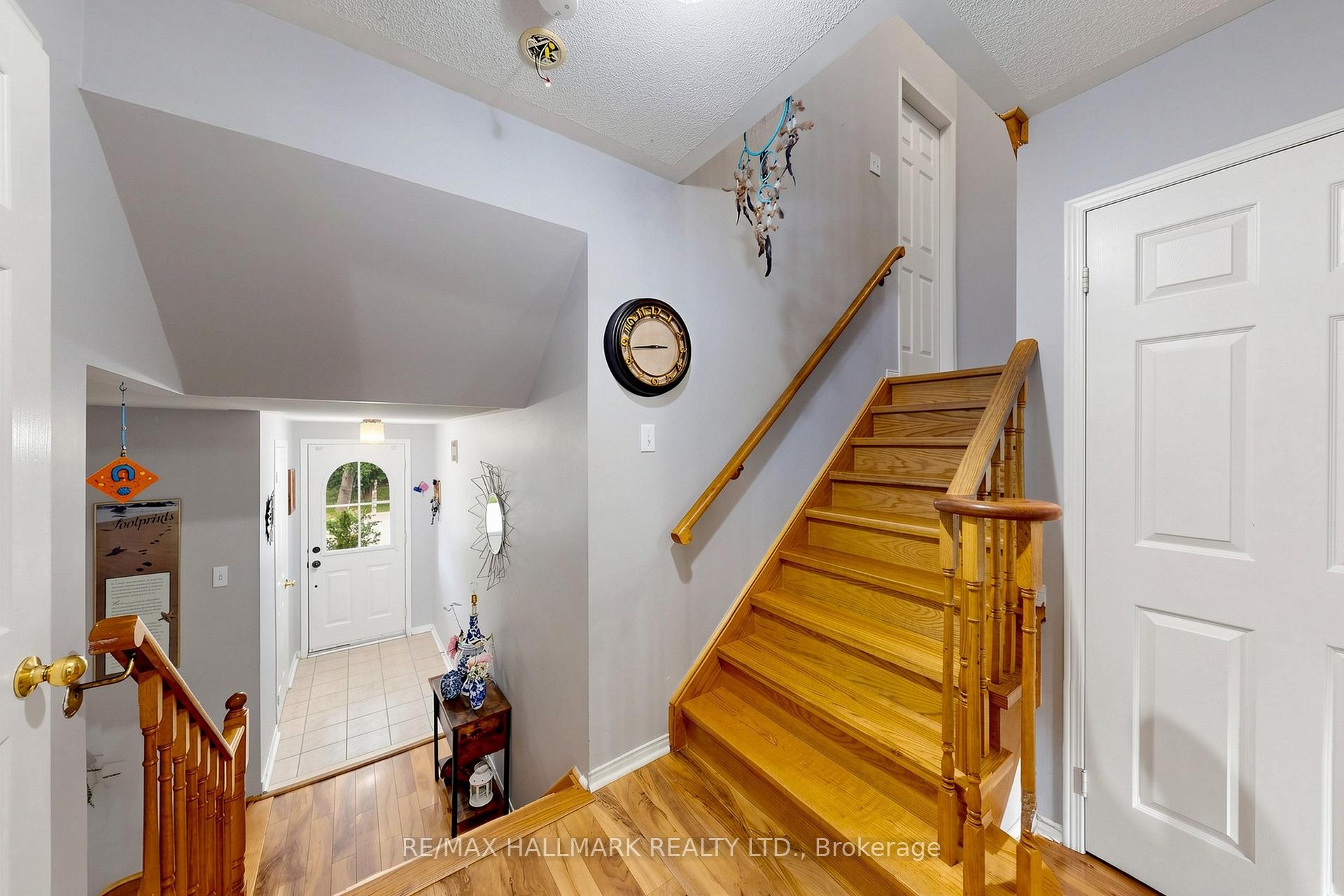 Photo 17 of 5 Evelyn Buck Lane, Aurora, Bayview Wellington — HOMEH