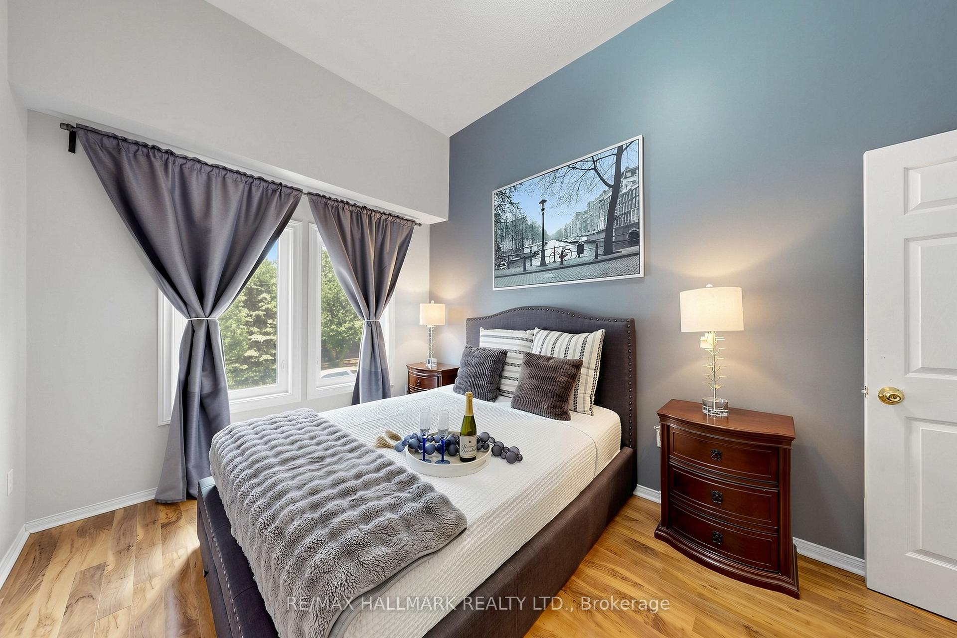 Photo 20 of 5 Evelyn Buck Lane, Aurora, Bayview Wellington — HOMEH