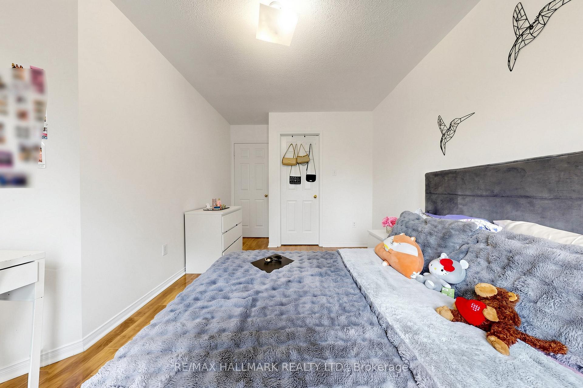 Photo 30 of 5 Evelyn Buck Lane, Aurora, Bayview Wellington — HOMEH