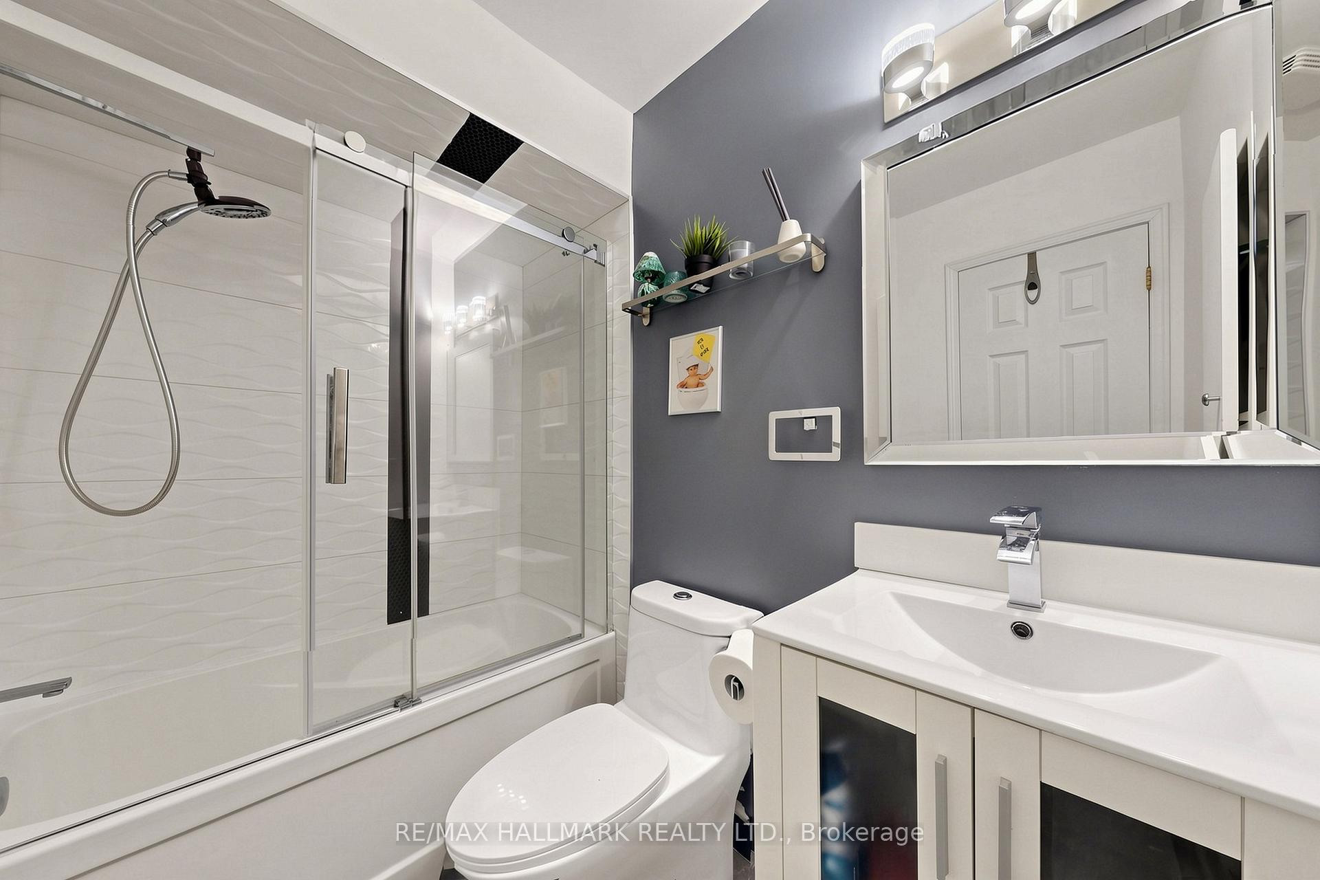 Photo 33 of 5 Evelyn Buck Lane, Aurora, Bayview Wellington — HOMEH