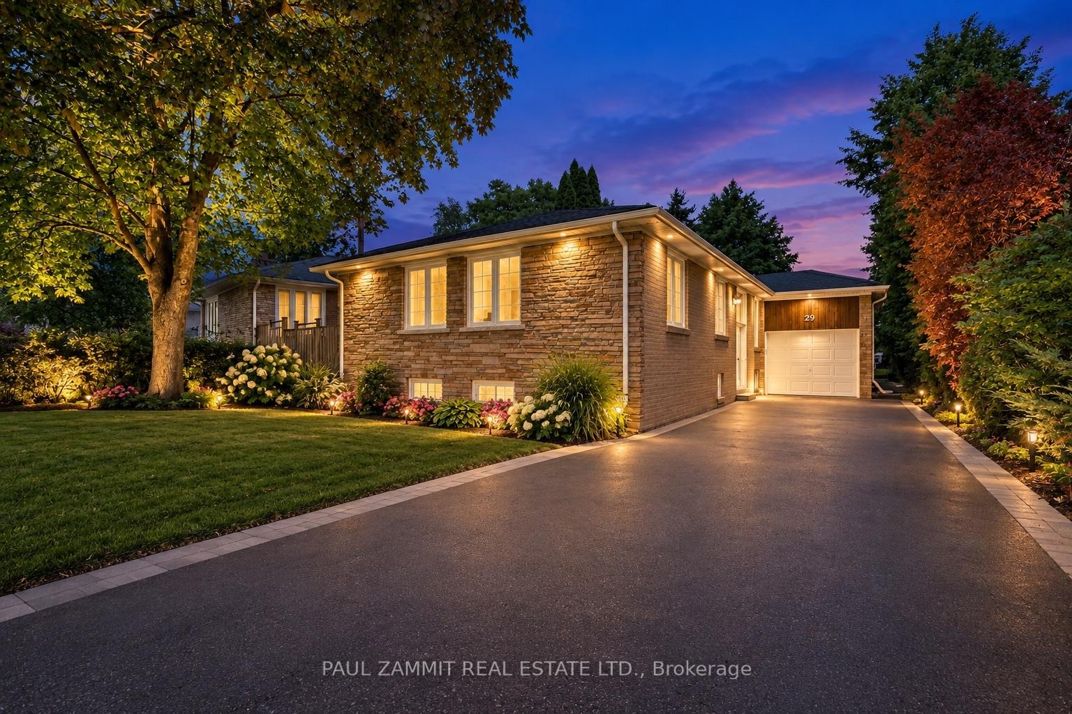 Photo 1 of 29 Heathview Avenue, North York, Bayview Village — HOMEH