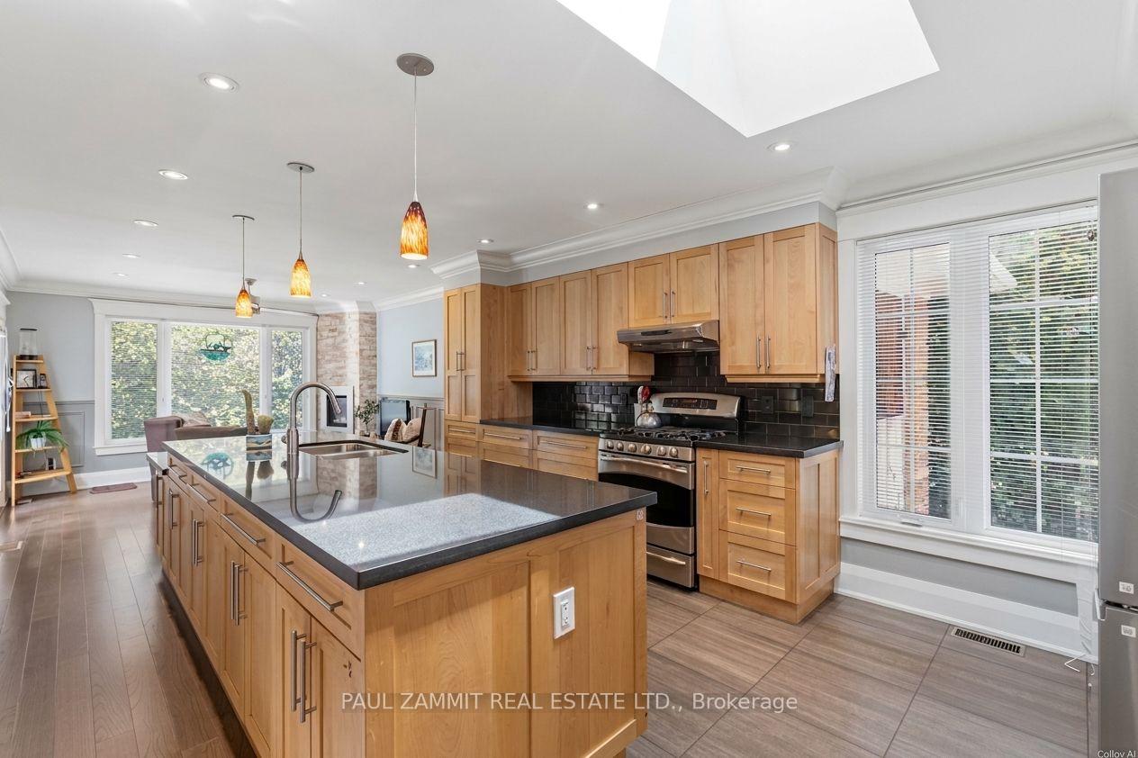 Photo 10 of 29 Heathview Avenue, North York, Bayview Village — HOMEH
