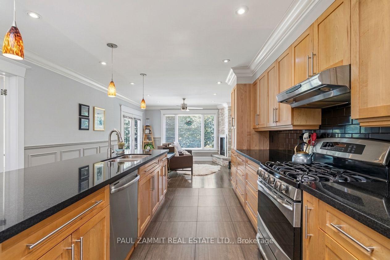 Photo 12 of 29 Heathview Avenue, North York, Bayview Village — HOMEH
