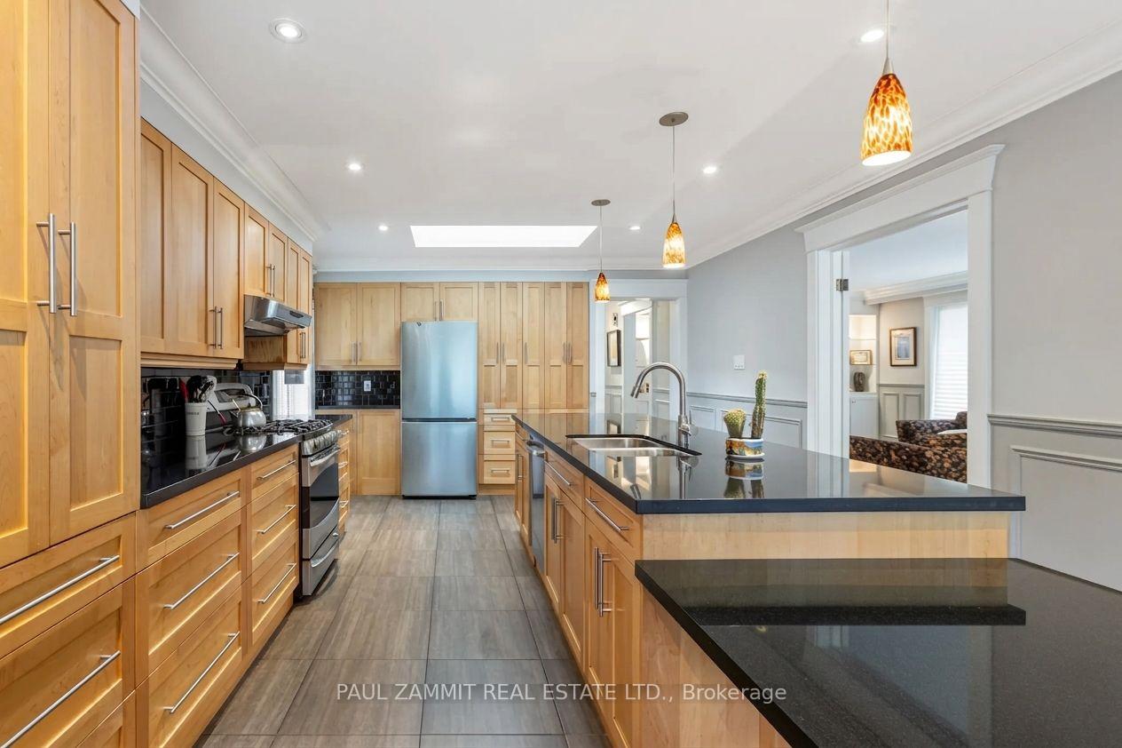Photo 17 of 29 Heathview Avenue, North York, Bayview Village — HOMEH