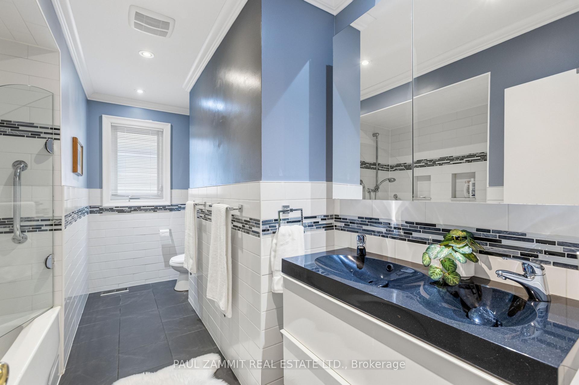 Photo 18 of 29 Heathview Avenue, North York, Bayview Village — HOMEH