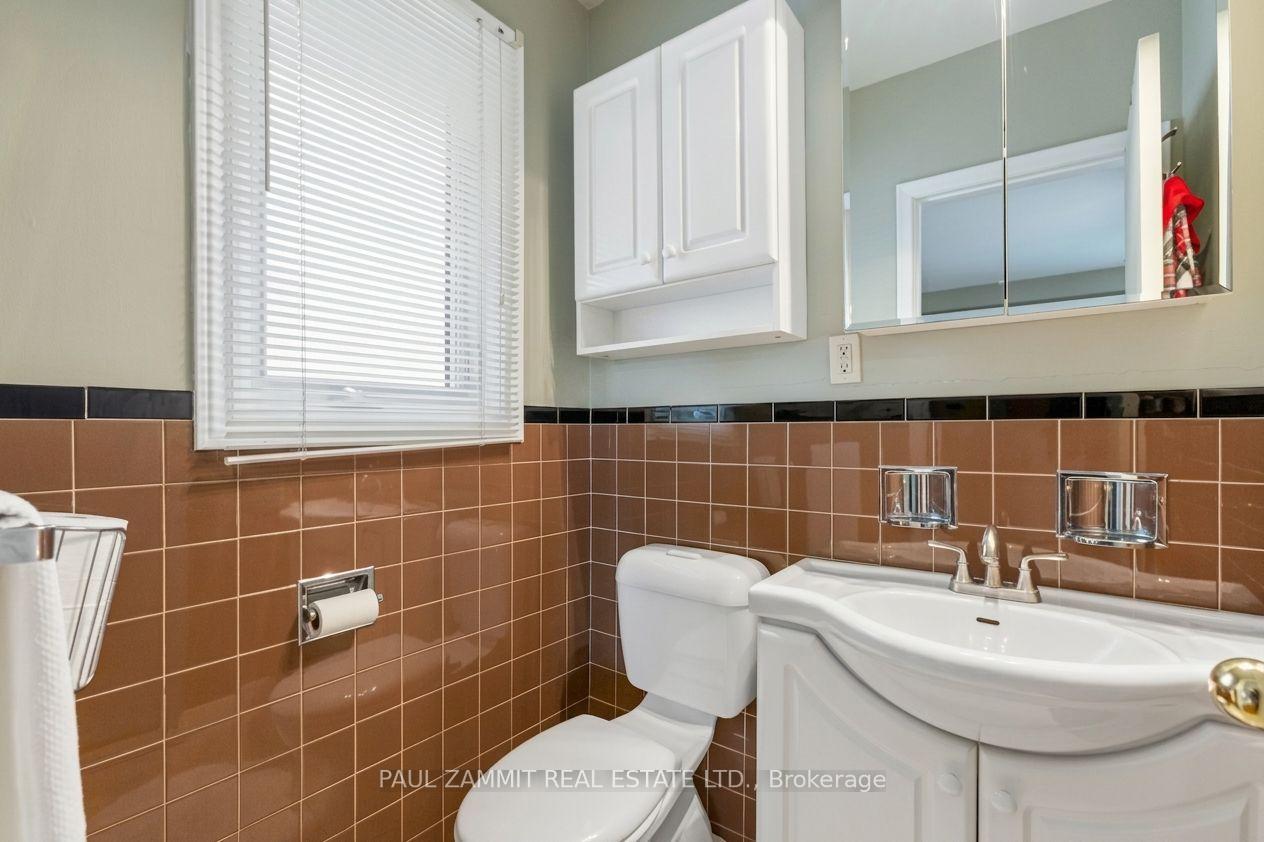 Photo 21 of 29 Heathview Avenue, North York, Bayview Village — HOMEH
