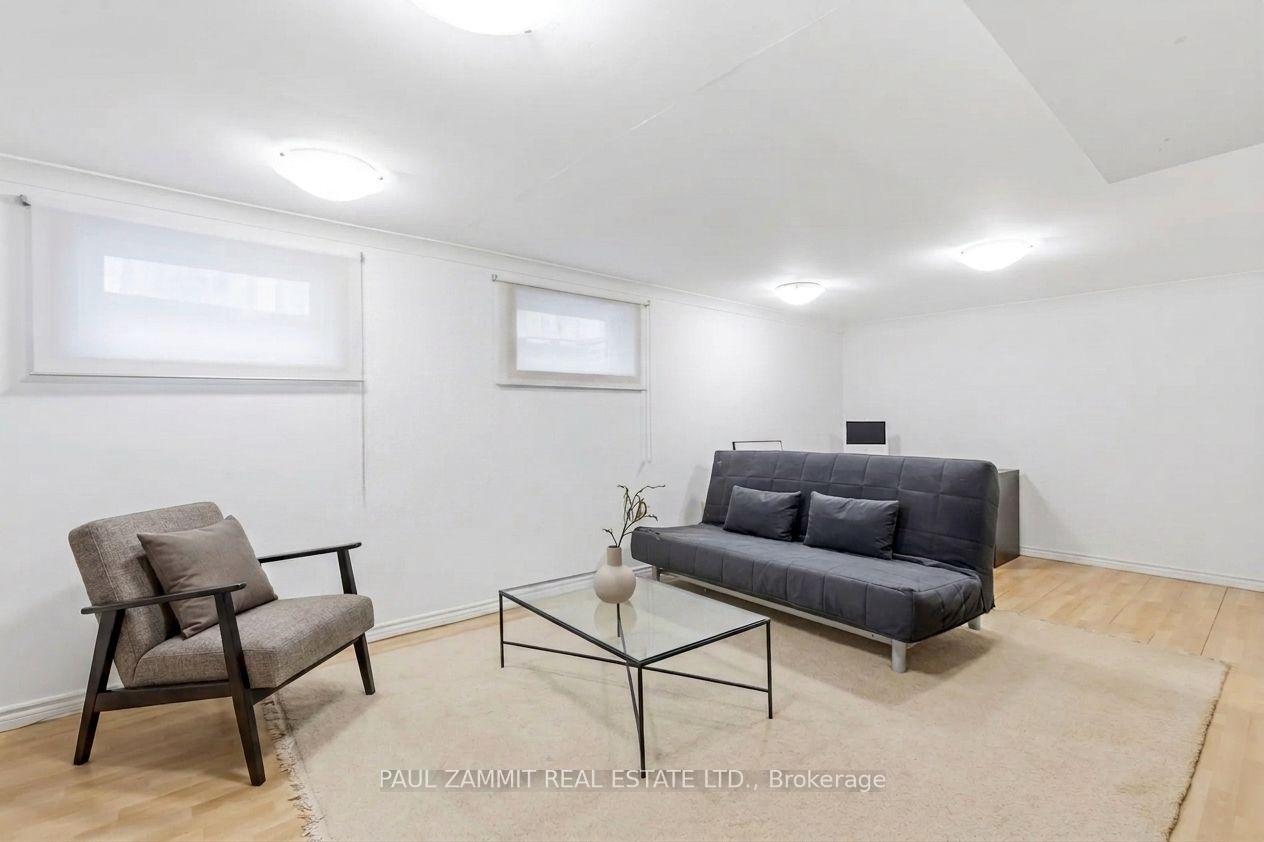 Photo 24 of 29 Heathview Avenue, North York, Bayview Village — HOMEH