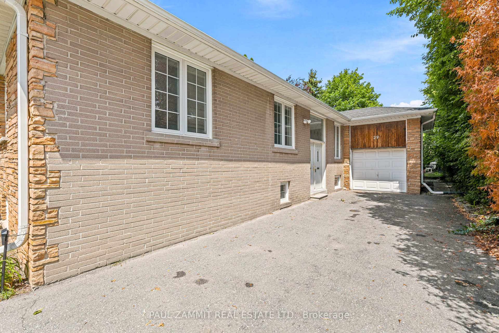 Photo 32 of 29 Heathview Avenue, North York, Bayview Village — HOMEH