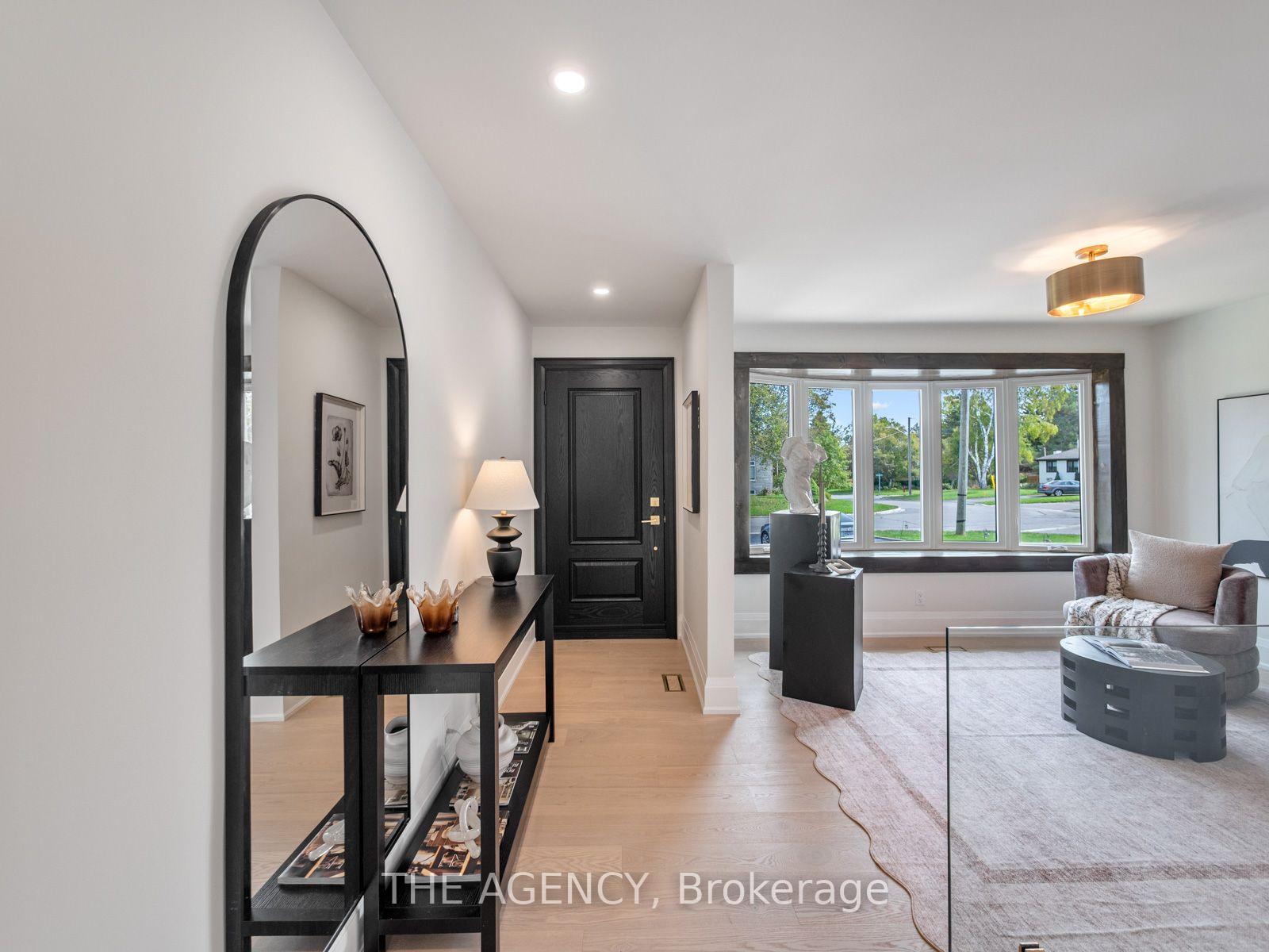 Photo 6 of 26 Webster Drive, Aurora, Aurora Highlands — HOMEH