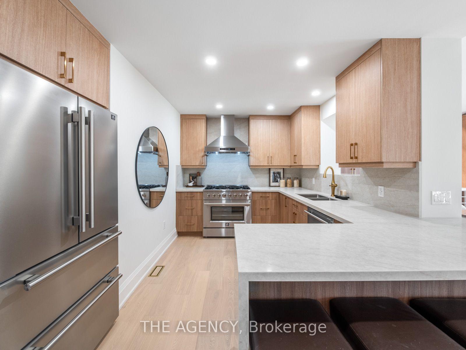 Photo 19 of 26 Webster Drive, Aurora, Aurora Highlands — HOMEH