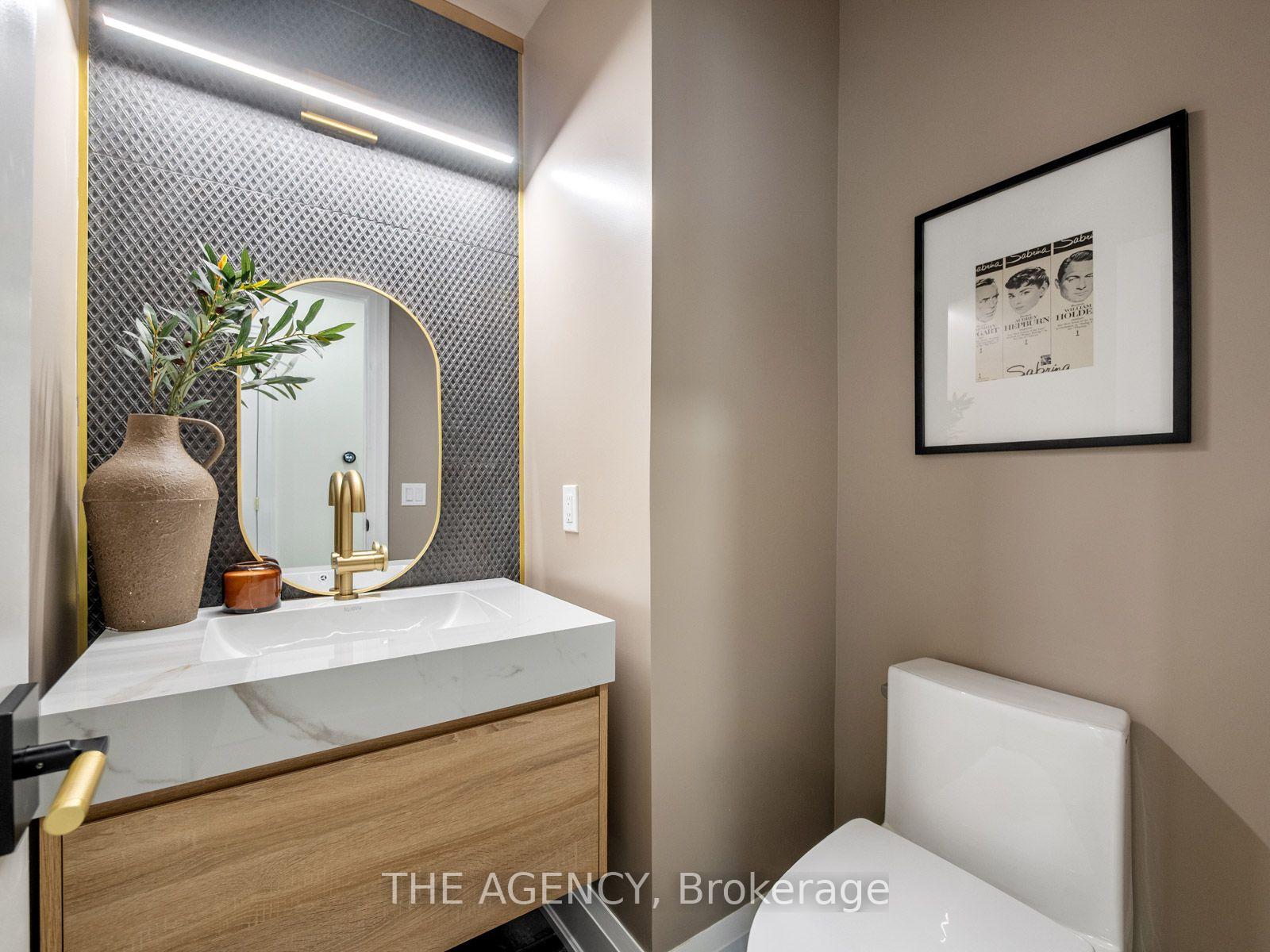 Photo 32 of 26 Webster Drive, Aurora, Aurora Highlands — HOMEH
