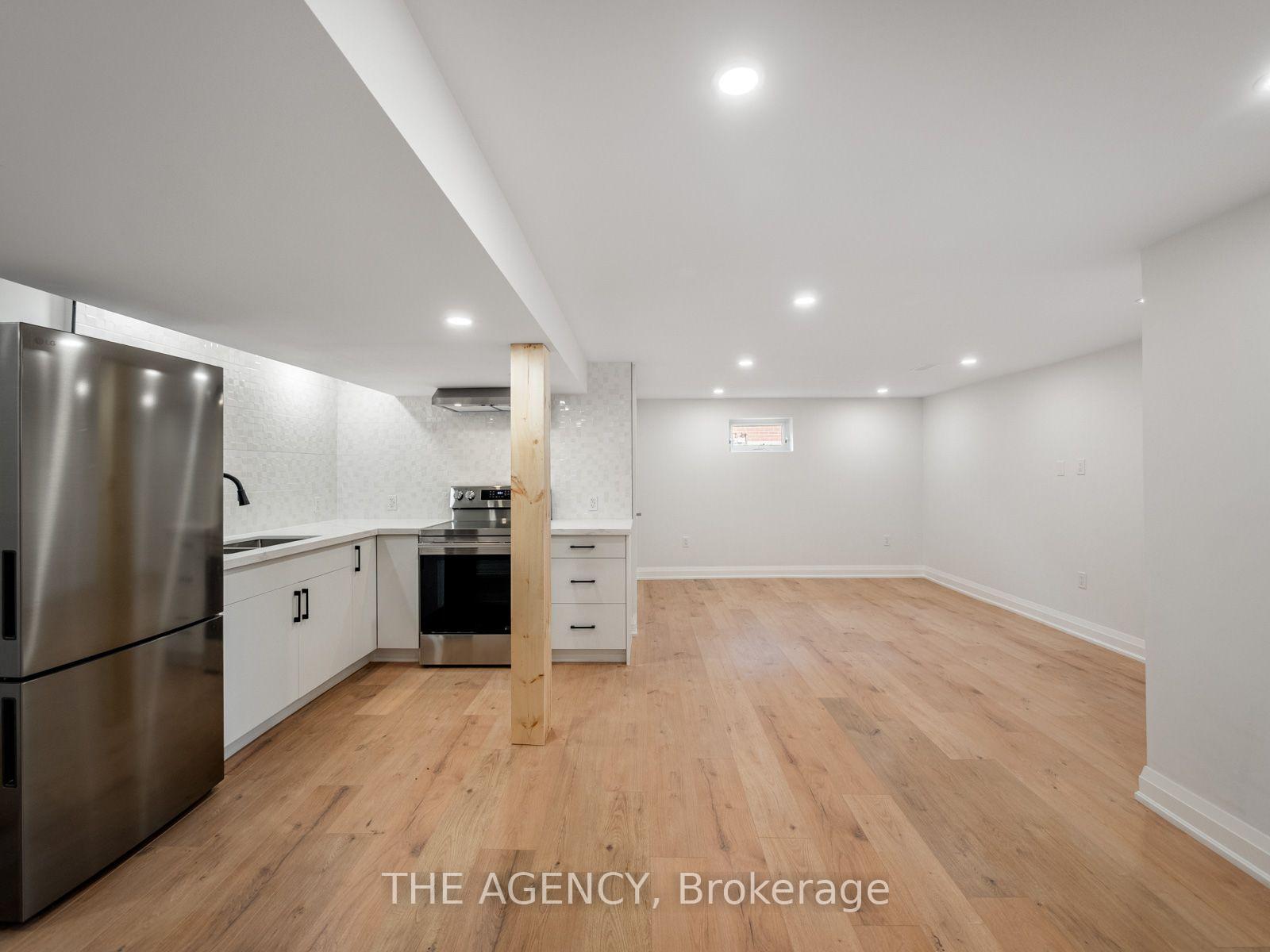 Photo 36 of 26 Webster Drive, Aurora, Aurora Highlands — HOMEH